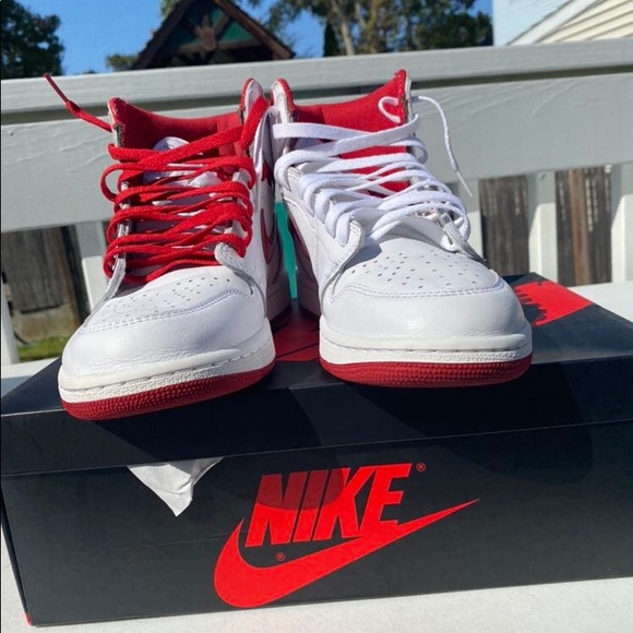 Jordan 1 Retro Metallic Red (2017) - Picture 3 of 7